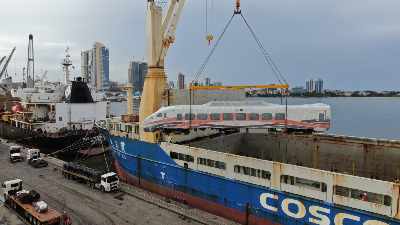 THE FIRST MODERN EMU TRAINS ARRIVE IN THE COUNTRY - Tanzania