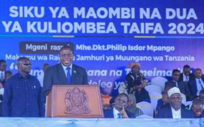 VICE PRESIDENTS PRAY FOR THE UNION OF TANGANYIKA AND ZANZIBAR